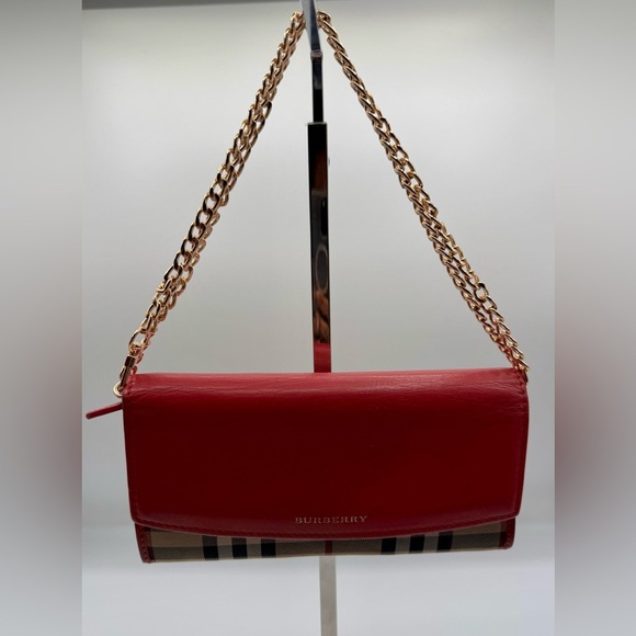 Burberry Wallet with Unbranded Chain | Overall Good Condition - Picture 2 of 12